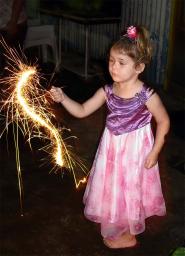 Holly, the sparkler artist