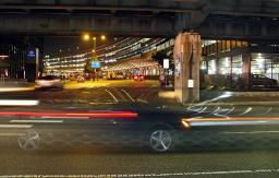 At O’Hare the bustle of traffic grows