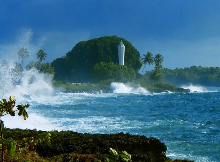 The Coastwatchers Monument by Lori Witham