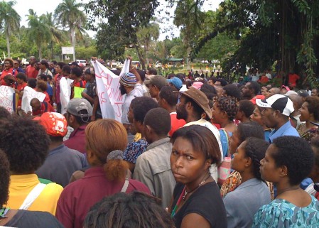 Madang Anti-Violence Protest shots by Heather Young-Leslie
