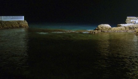 Madang Lodge Hotel and Resaurant at night