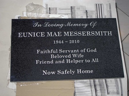 Eunie's headstone